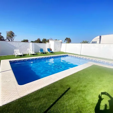 Holiday home Chalet Piscina Privada Vallada En Conil